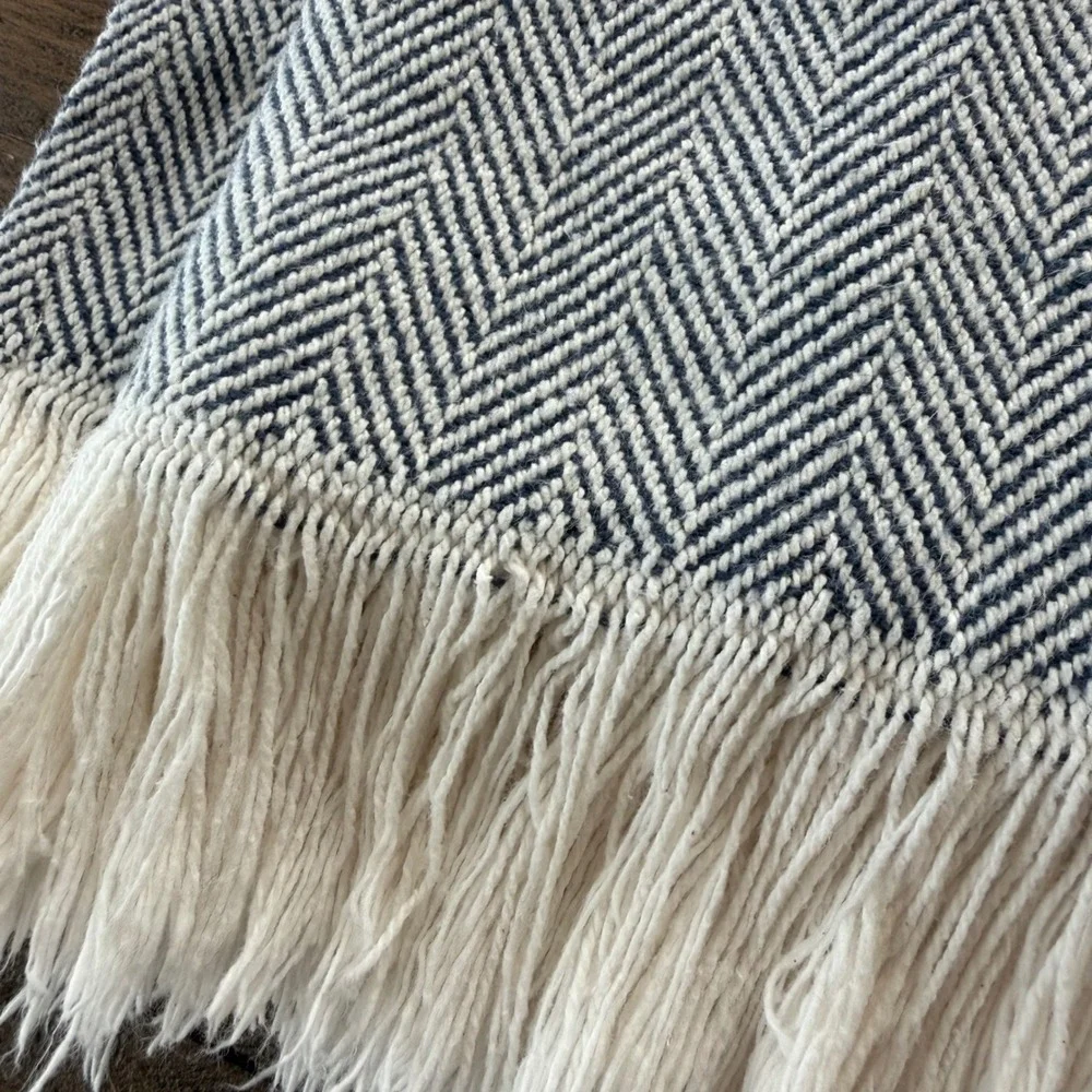 Sferra Celine Navy Blue Herringbone 100% Cotton Fringed‎ Throw Blanket 51x70